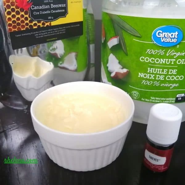How to Clean and Maintain a Wooden Cutting Board - Rhelena